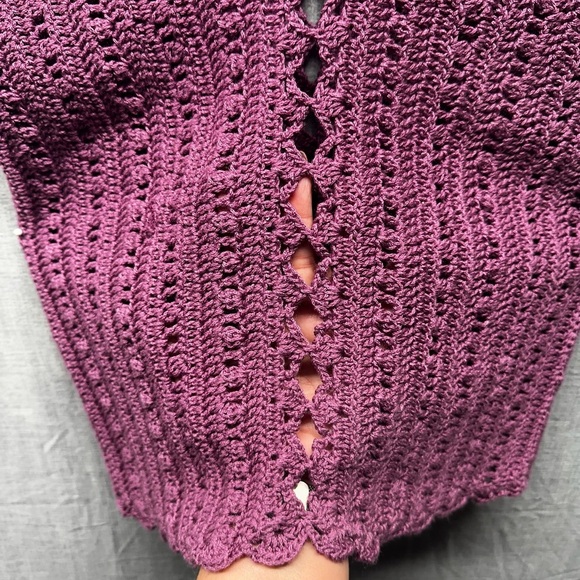 Hand crochet vest purple V Neck open center lace Small no tag Vintage 80’s - Picture 2 of 10